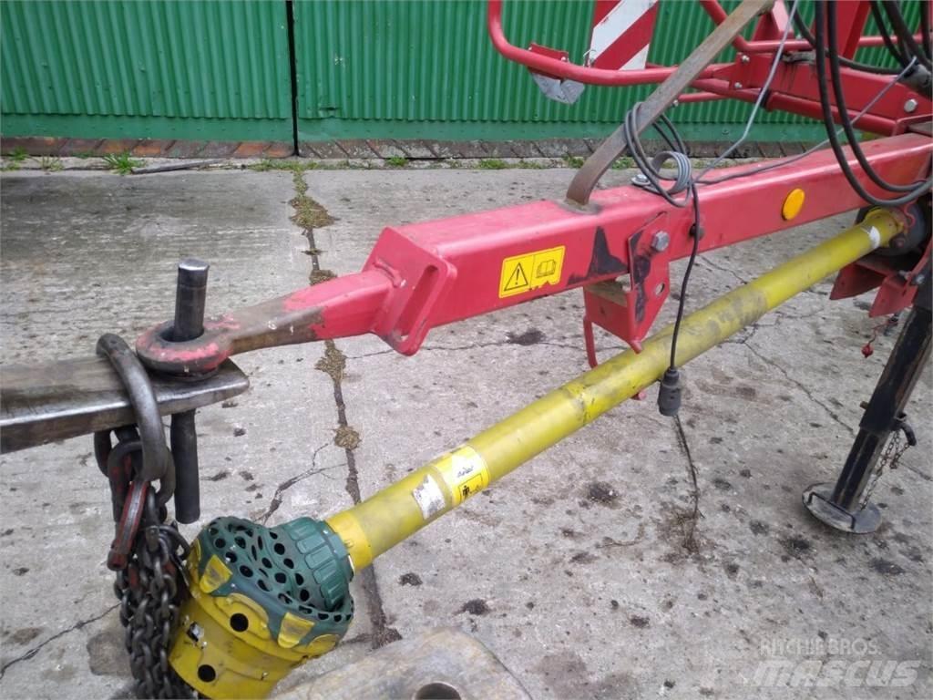 Lely Lotus 900P Grābekļi un siena ārdītāji