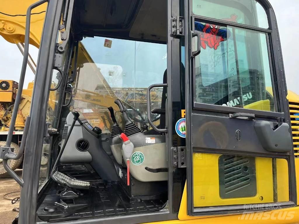 Komatsu PC70-8 Kāpurķēžu ekskavatori