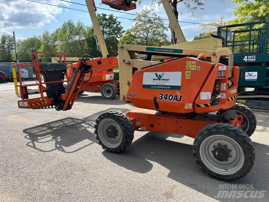 JLG 340 AJ Strēles pacēlāji