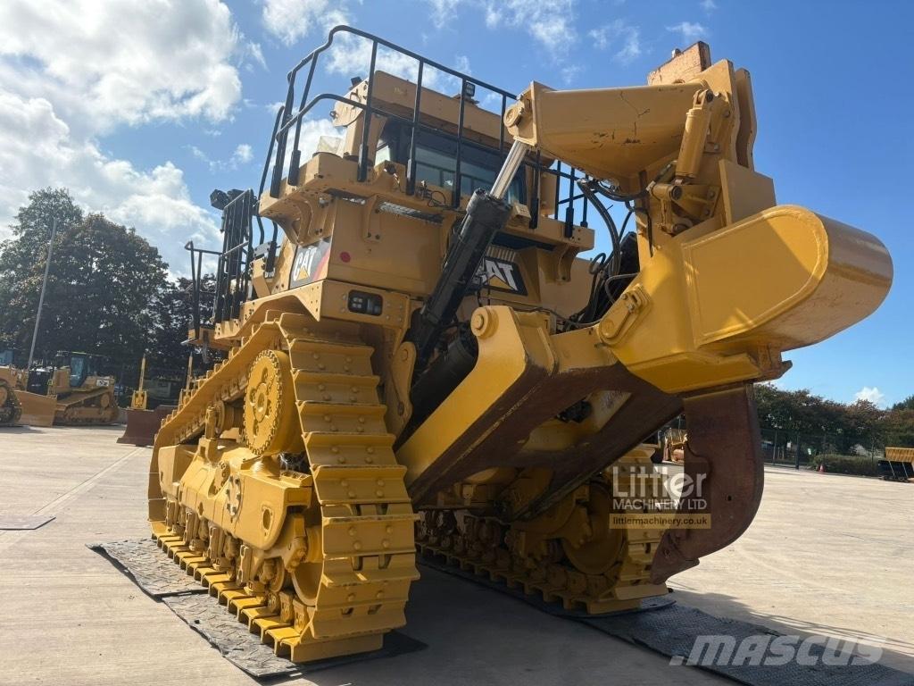 CAT D 10 T 2 Kāpurķēžu buldozeri