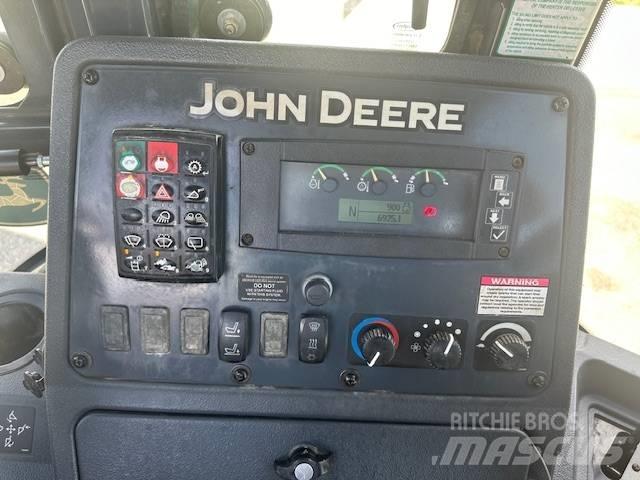 John Deere 410 K Ekskavatori-iekrāvēji