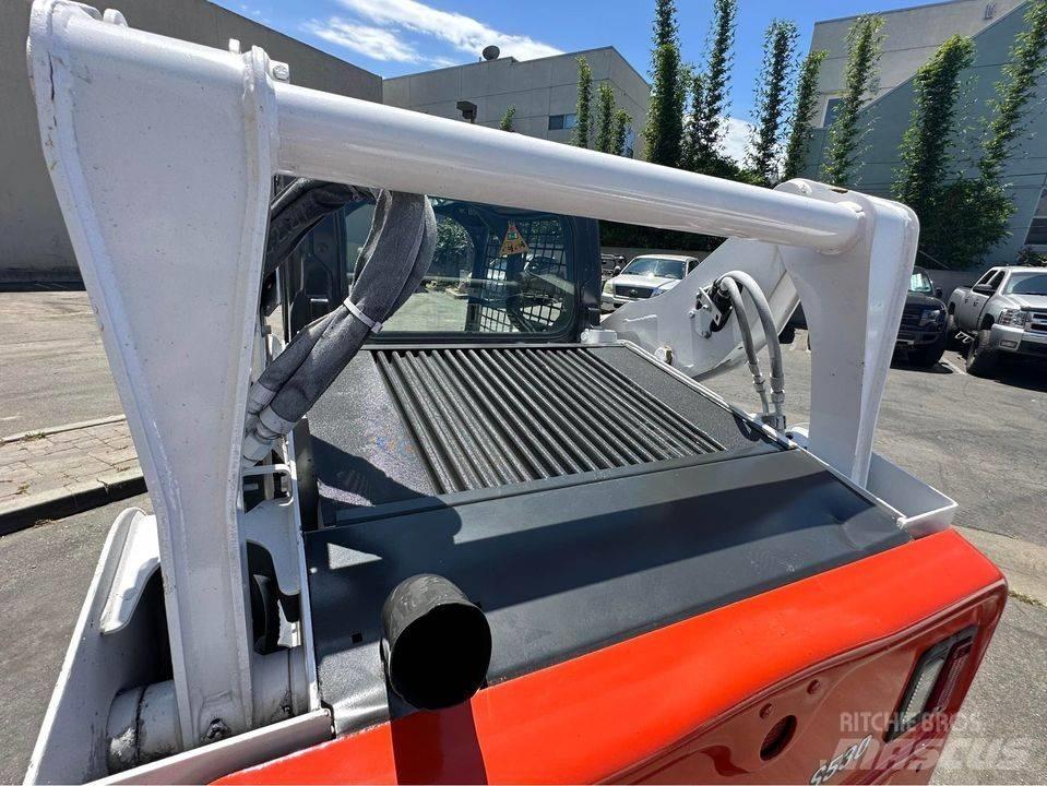 Bobcat S 530 Lietoti riteņu kompaktiekrāvēji