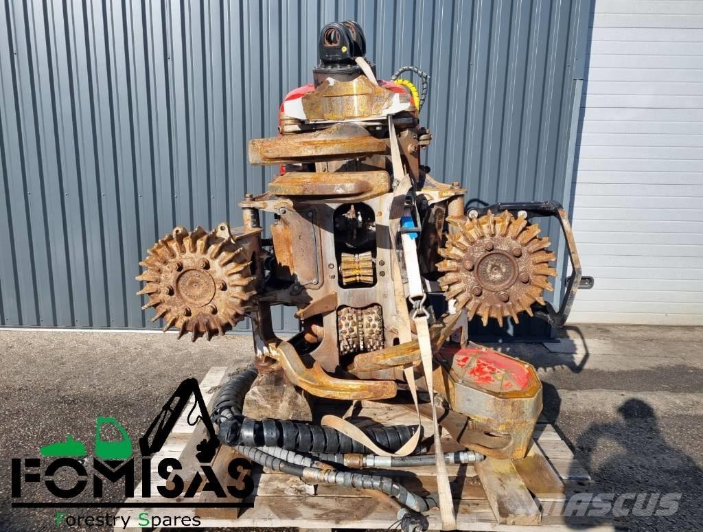 Komatsu C144 Hārvesteru kausi