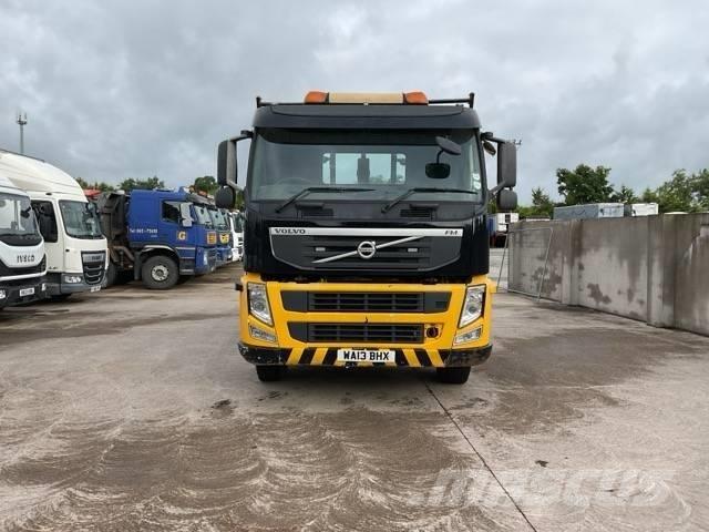 Volvo FM 380 Treileri ar āķi