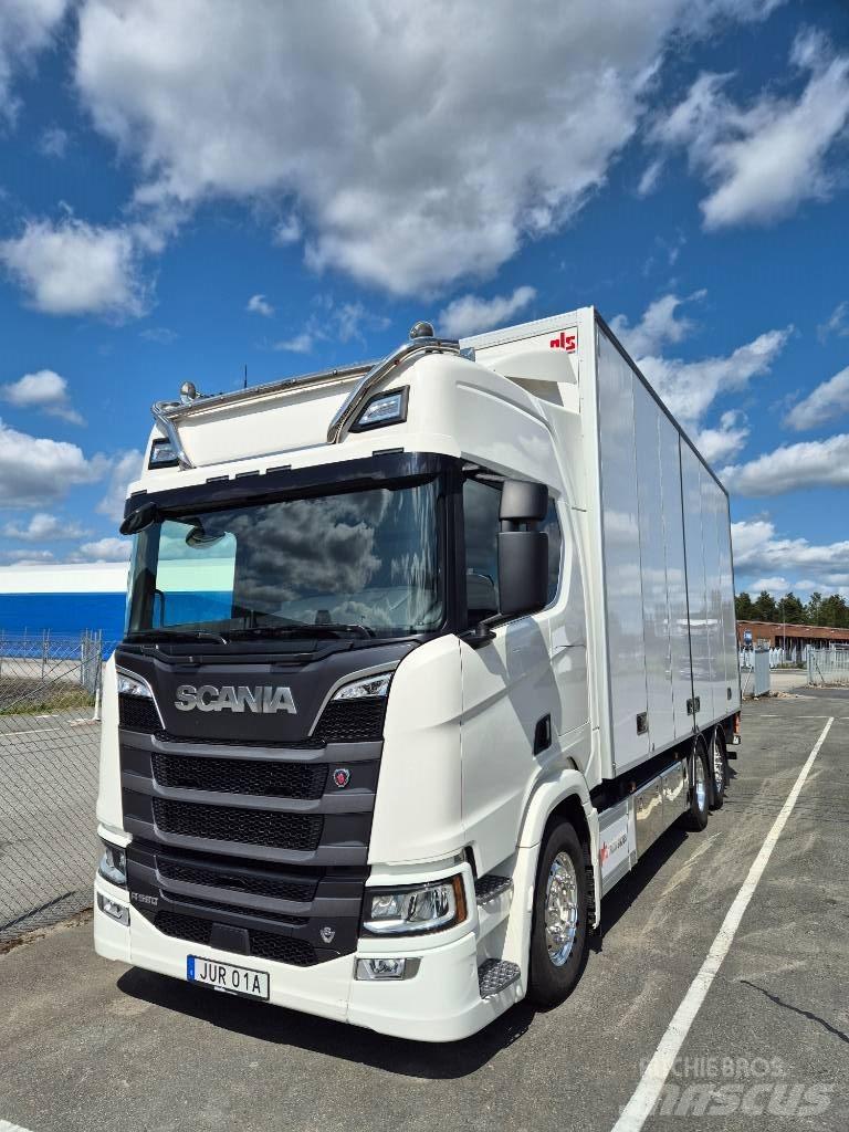 Scania R 590 Furgons