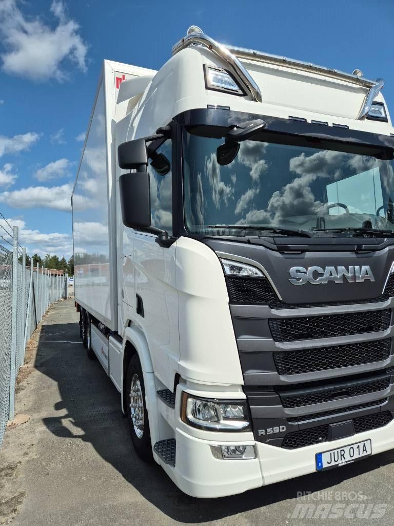 Scania R 590 Furgons