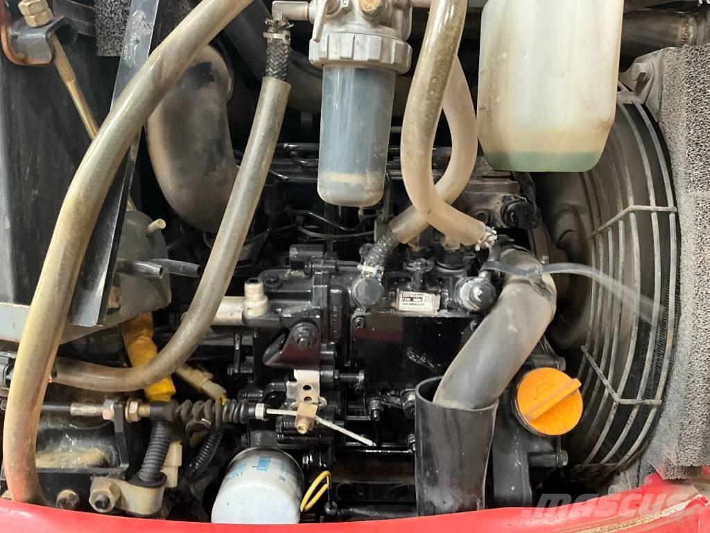 Takeuchi TB 215 R Mini ekskavatori < 7 t