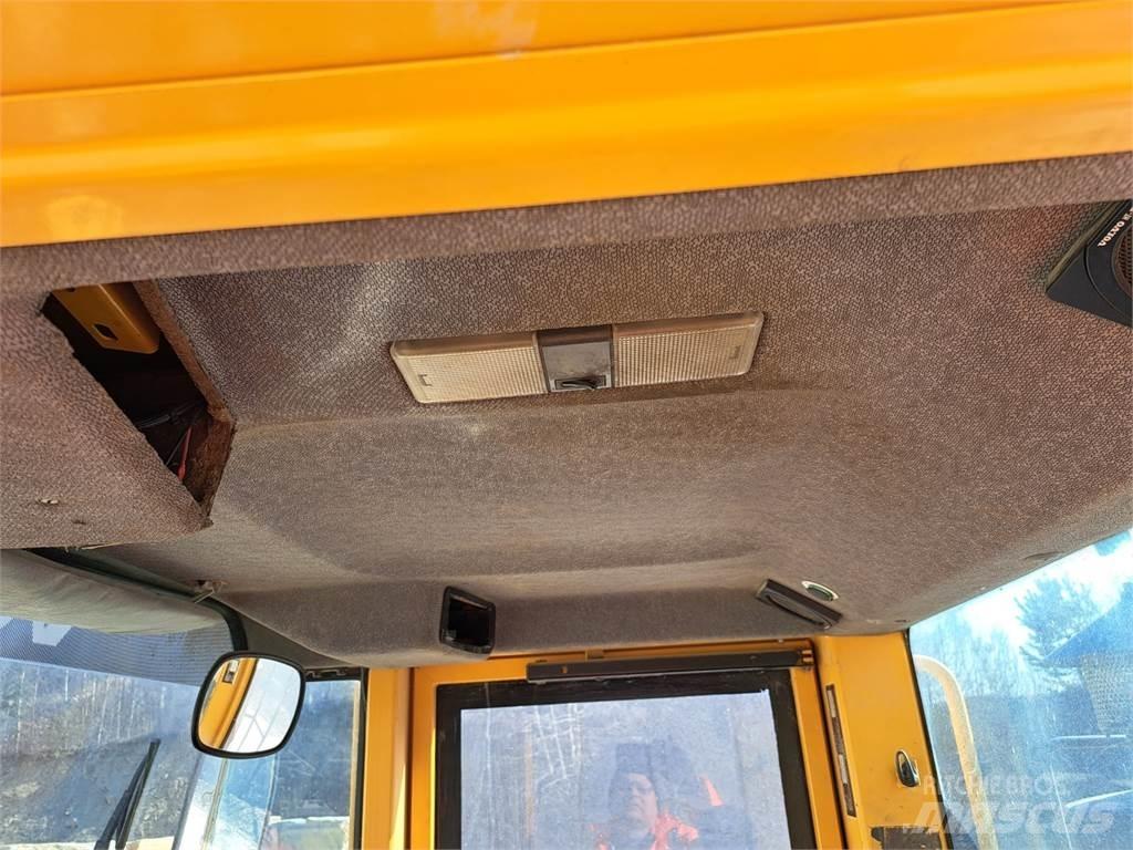 Volvo L180D Būvniecība- Citi