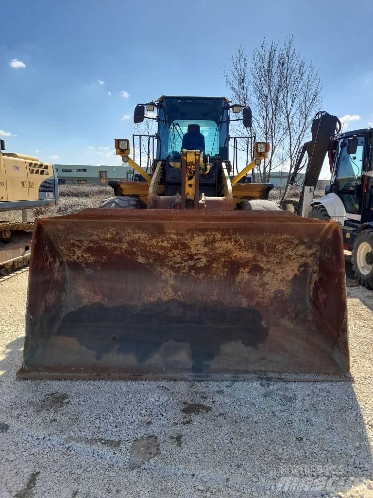 Komatsu WA 380-6 Iekrāvēji uz riteņiem