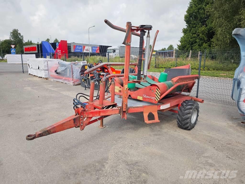 Kverneland UN 7517 Rituļu ietinēji