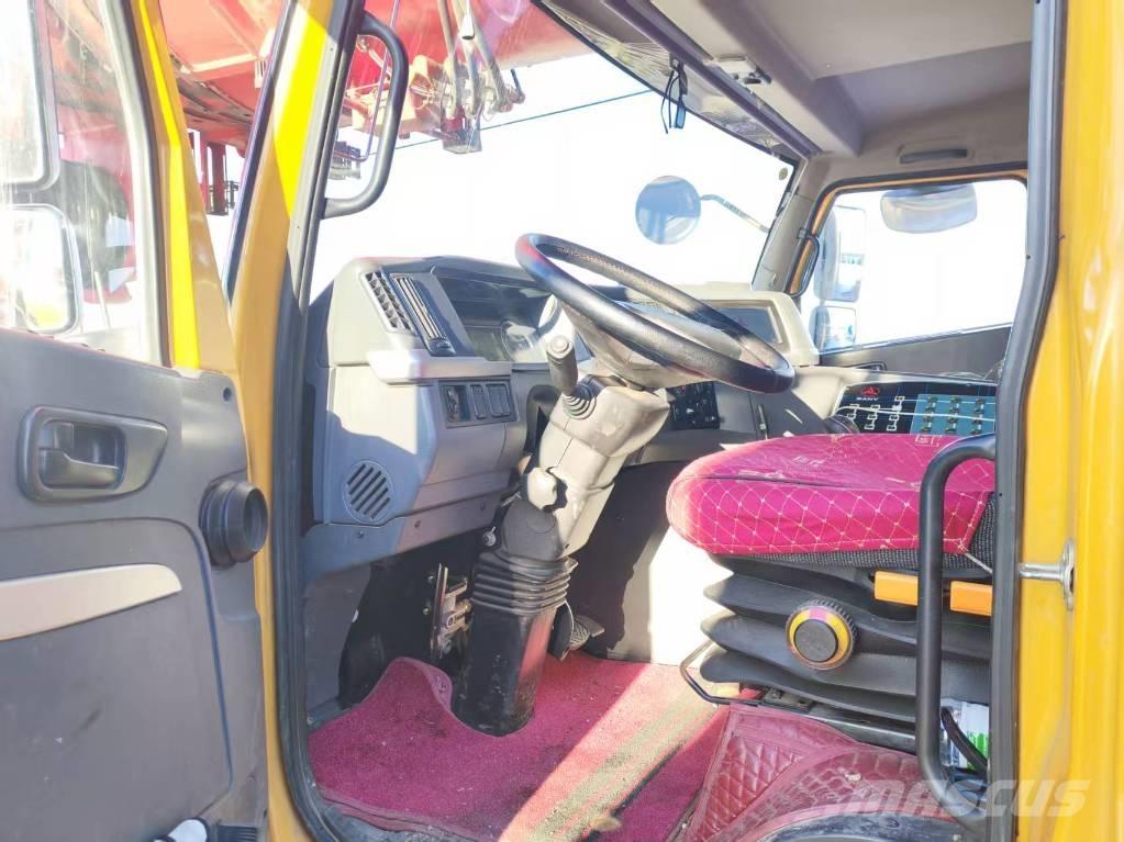 Sany SAC4500T Visurgājēji celtņi