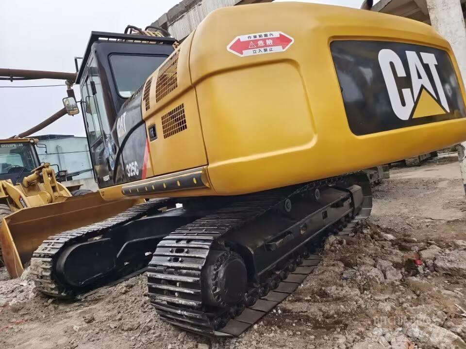 CAT 325C Kāpurķēžu ekskavatori