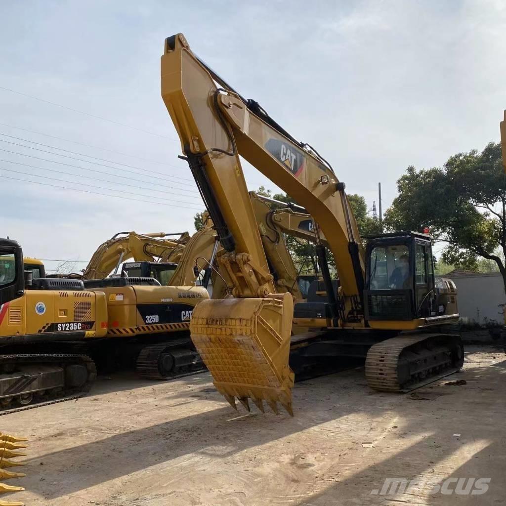 CAT 330 D Kāpurķēžu ekskavatori