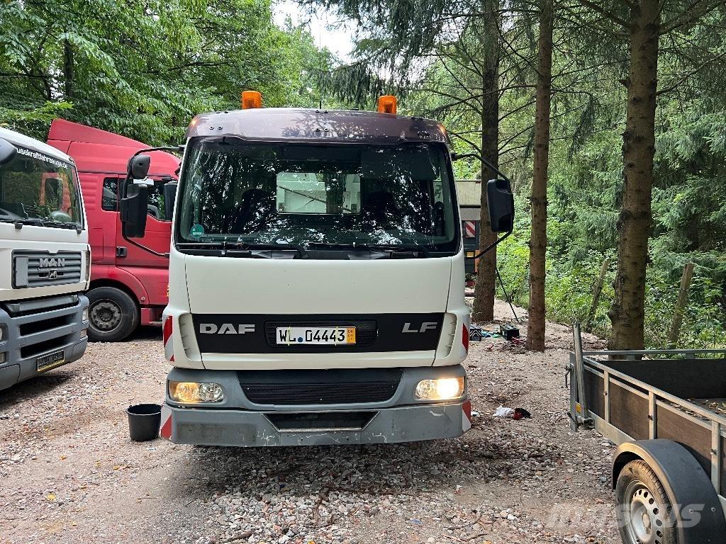DAF AE45BF Smagās mašīnas ar konteineriem