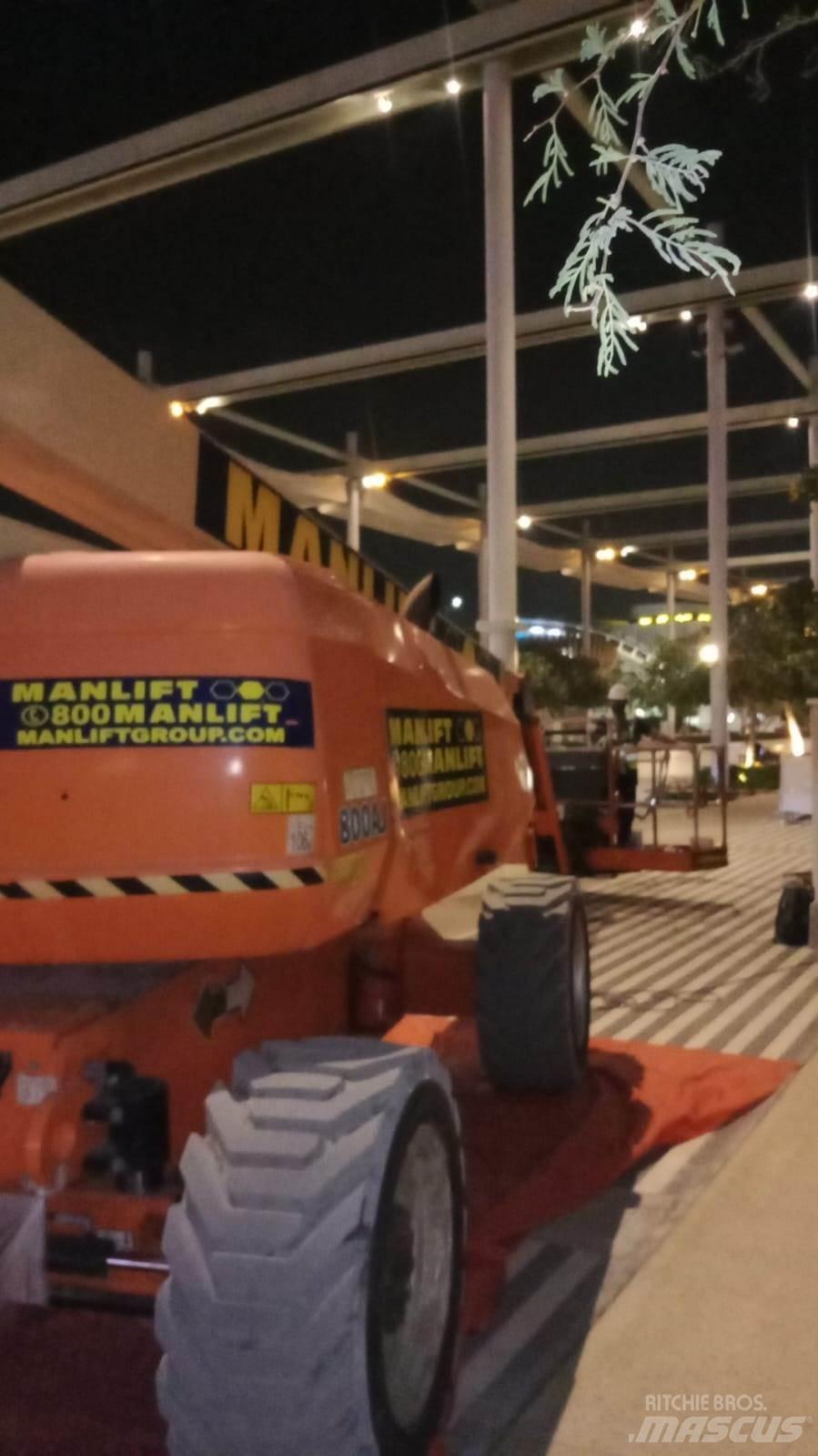 JLG 800AJ Strēles pacēlāji