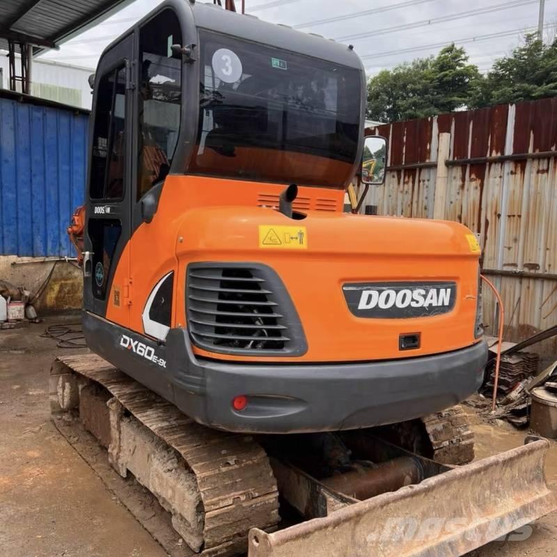 Doosan 60-9c Kāpurķēžu ekskavatori