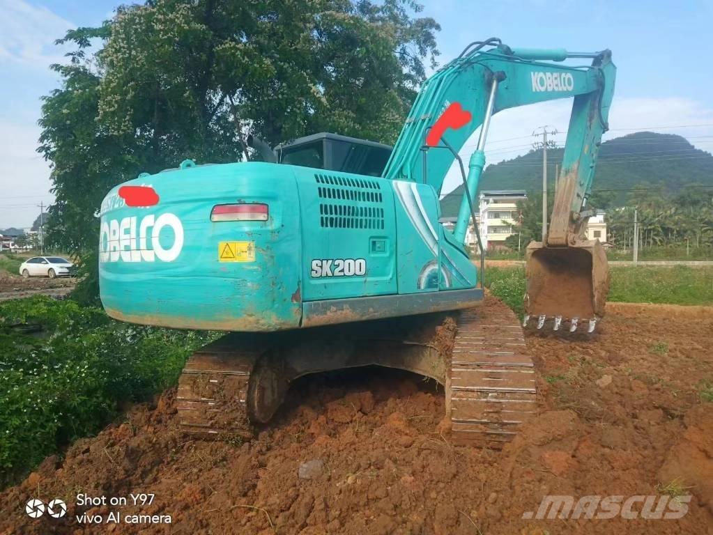 Kobelco SK200-10 Kāpurķēžu ekskavatori
