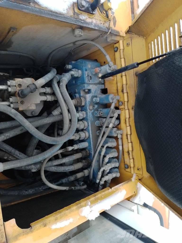 Liebherr A 308 Ekskavatori uz riteņiem