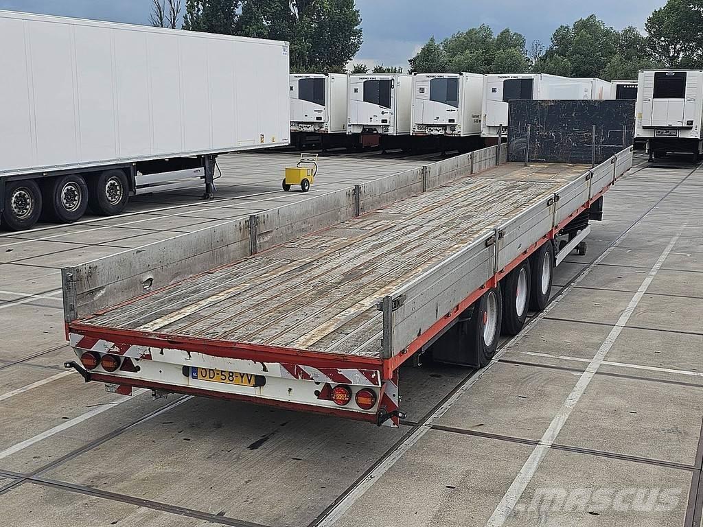 Van Hool O4/DA Tents treileri