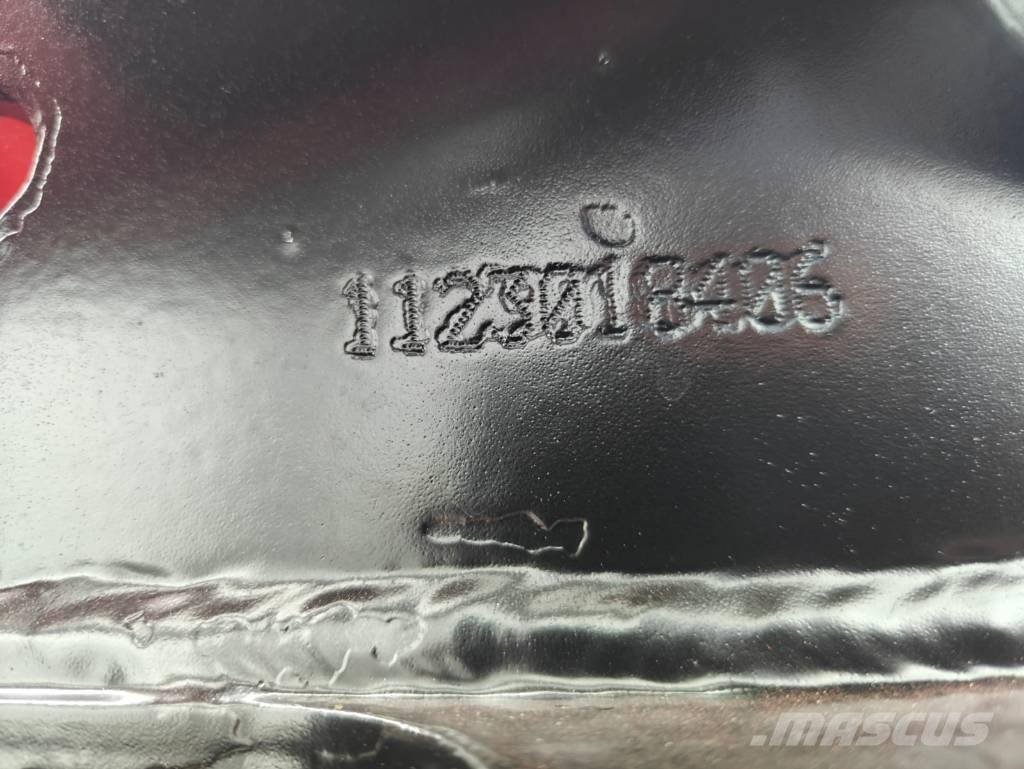 Komatsu C 123 Hārvesteru kausi