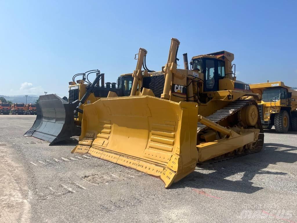 CAT D 10 Kāpurķēžu buldozeri