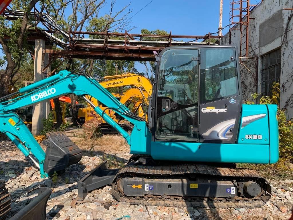Kobelco SK 60 Kāpurķēžu ekskavatori