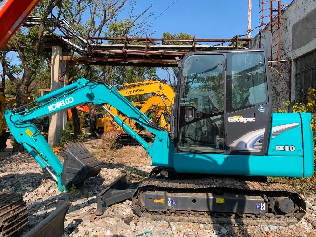 Kobelco SK 60 Kāpurķēžu ekskavatori