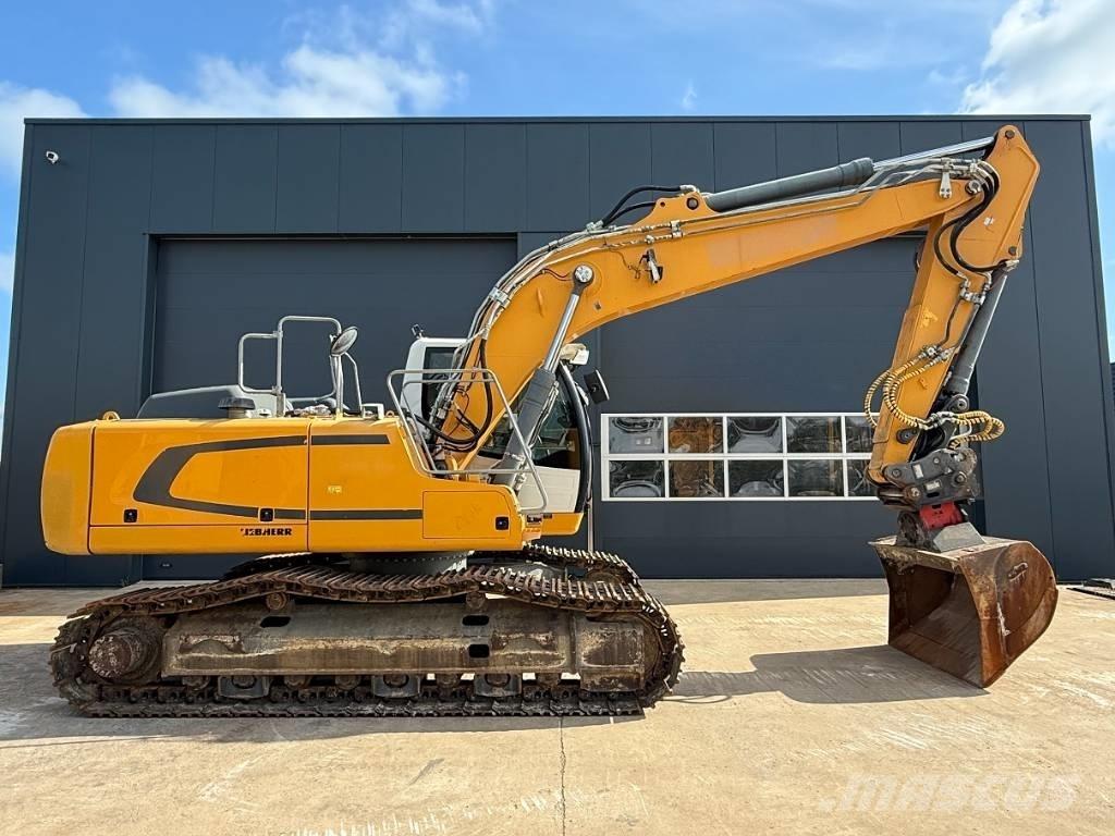 Liebherr R922 LC Kāpurķēžu ekskavatori