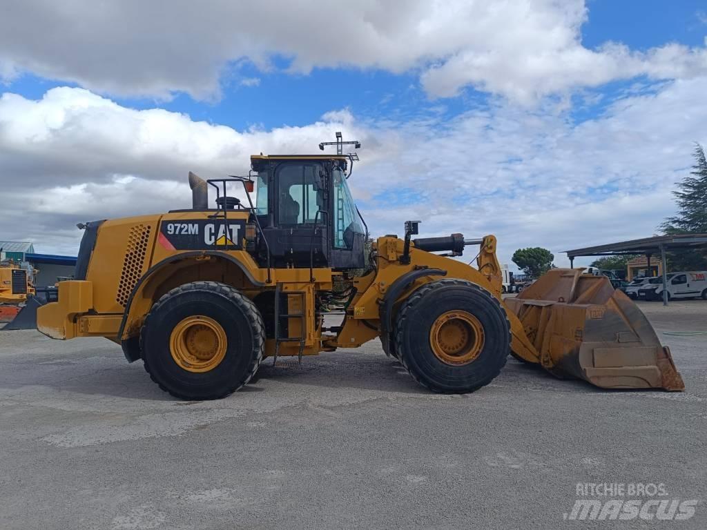 CAT 972 M Iekrāvēji uz riteņiem