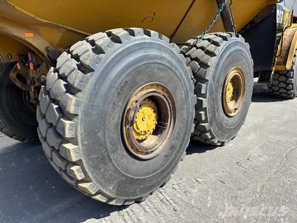 CAT 745 C Artikulētie pašizgāzēji
