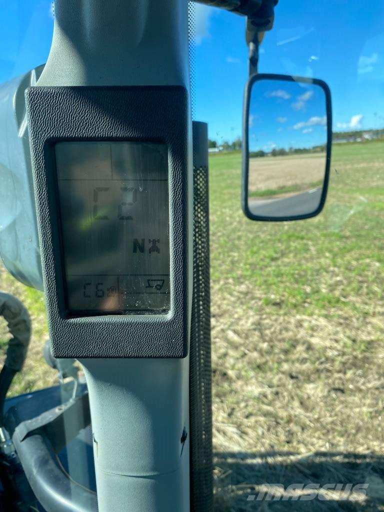 CLAAS Arion 620 Traktori