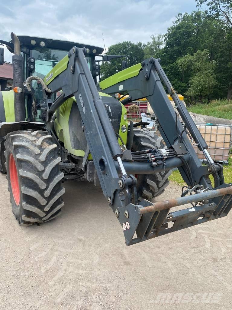 CLAAS Arion 620 Traktori