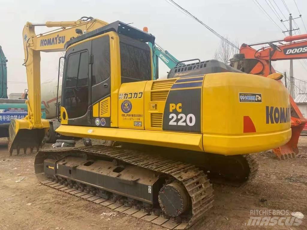 Komatsu pc220-8 Kāpurķēžu ekskavatori