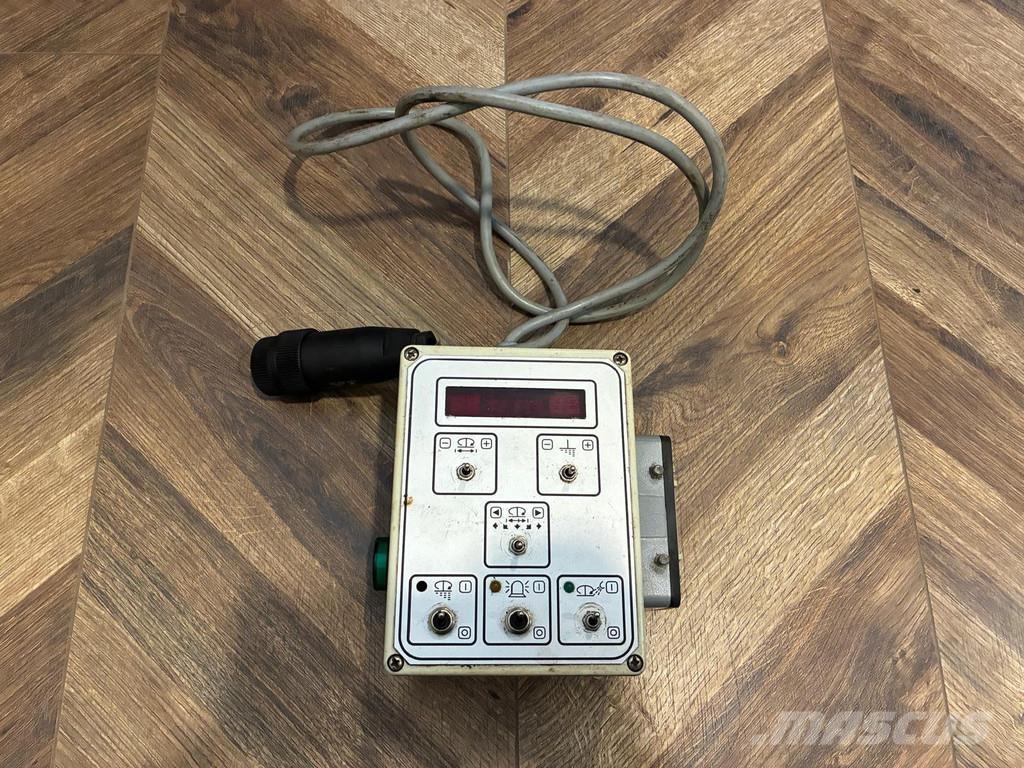  Salt spreader Smilšu un sāls kaisītāji