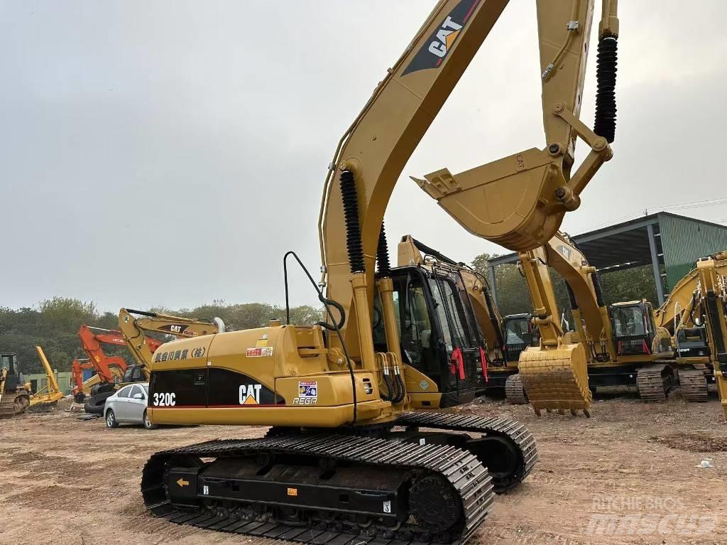 CAT 320 C Kāpurķēžu ekskavatori