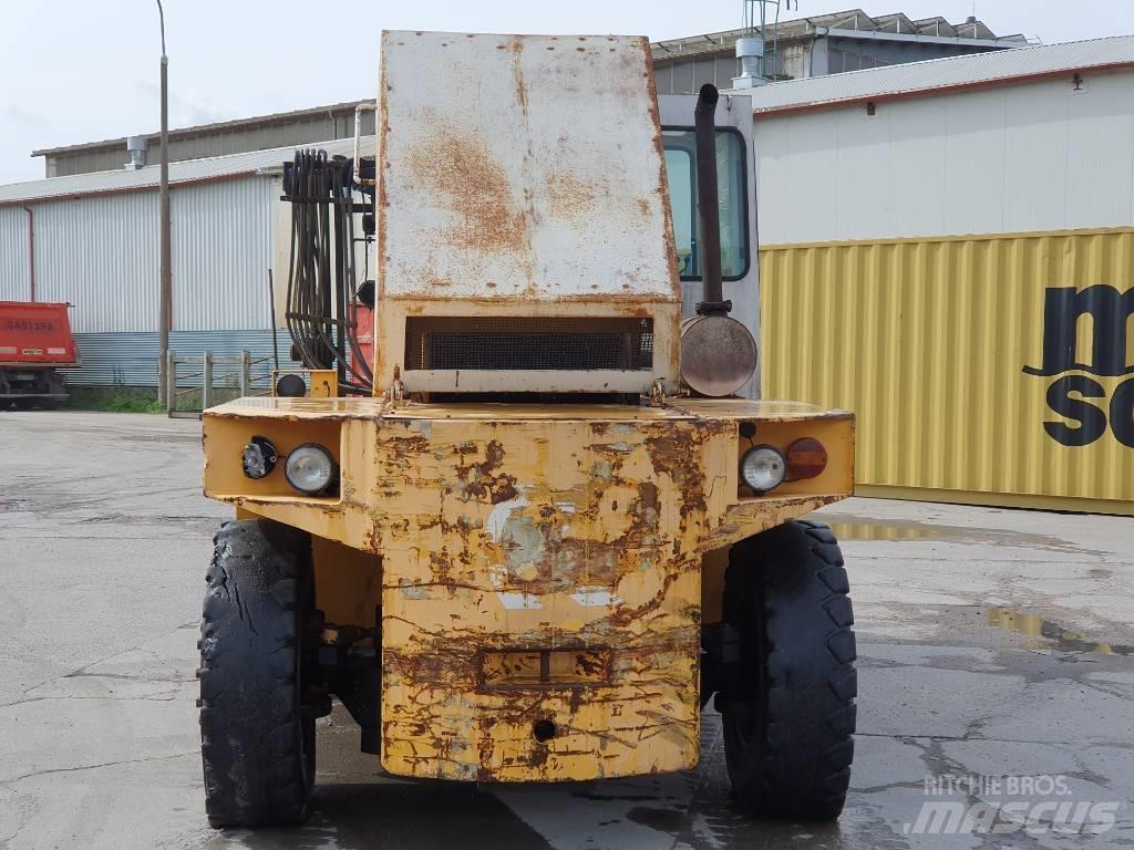 Kalmar 15-1200 Tehnika ar dīzeļa dzinēju