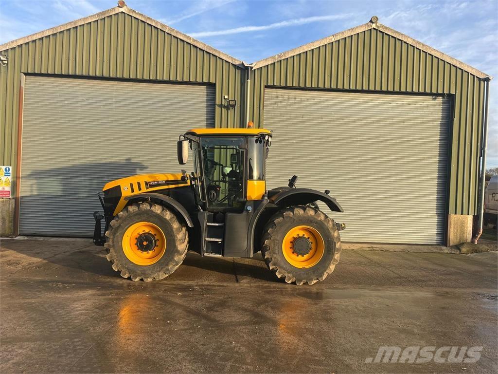 JCB Fastrac 4220 Traktori