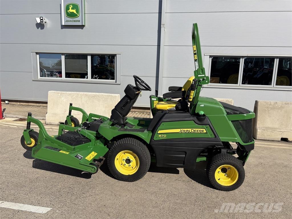 John Deere 1570 Mauriņa traktors