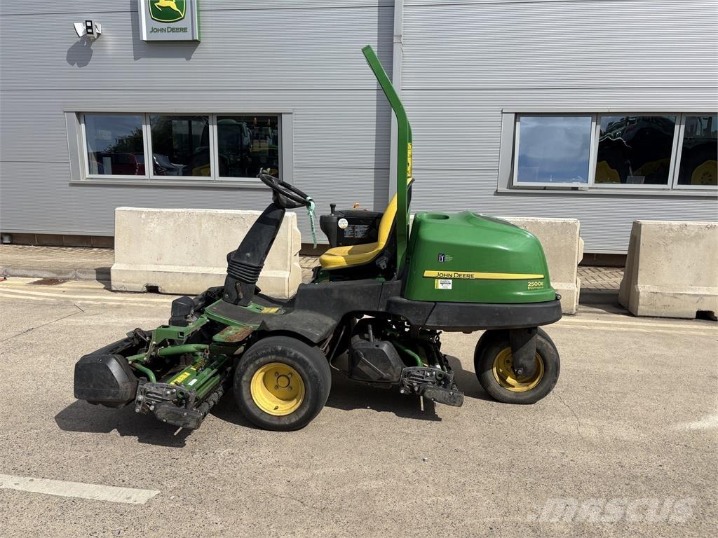 John Deere 2500E Stumjamās pļaujmašīnas