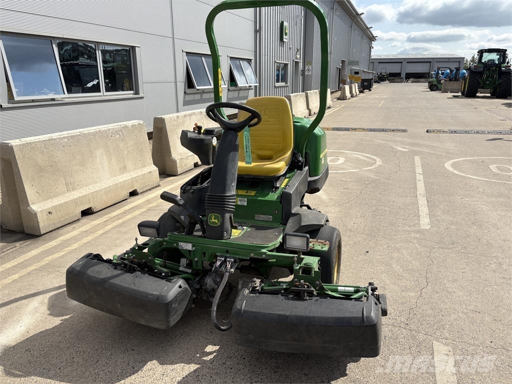 John Deere 2500E Stumjamās pļaujmašīnas