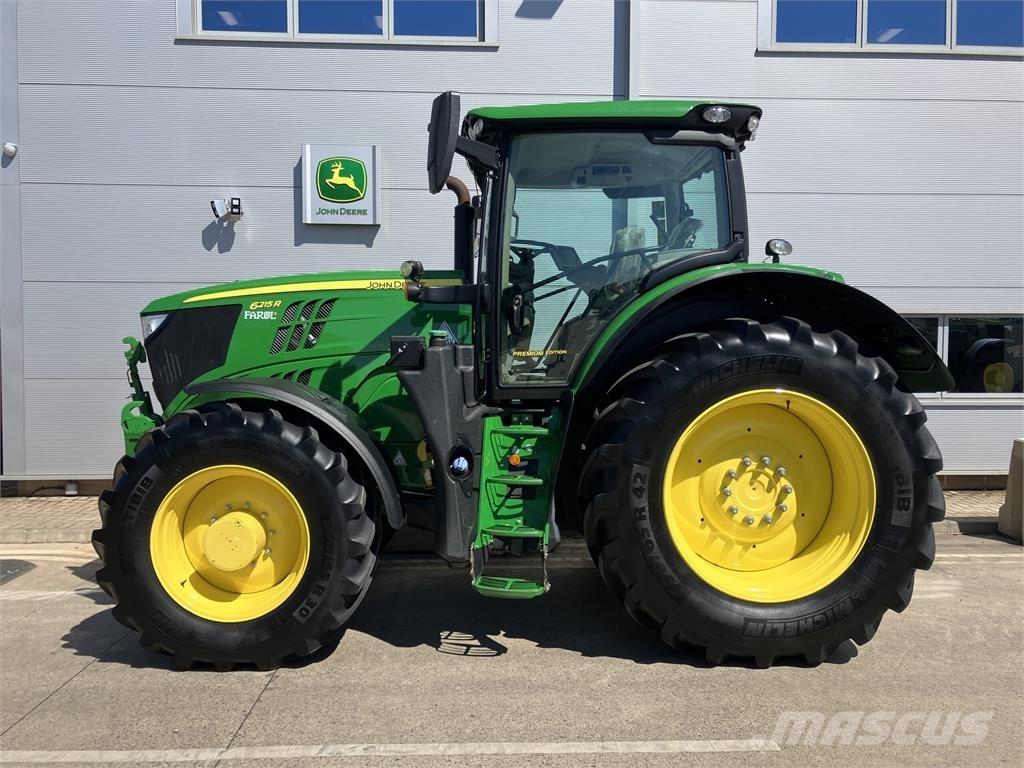 John Deere 6215R Traktori