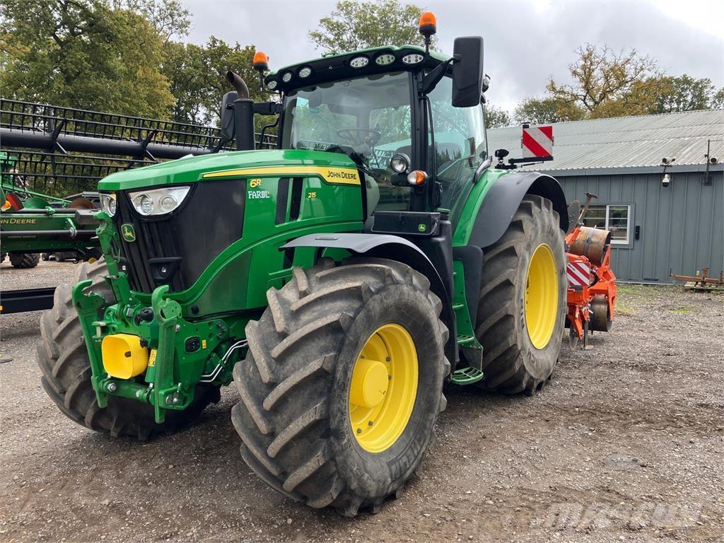 John Deere 6R 215 Traktori