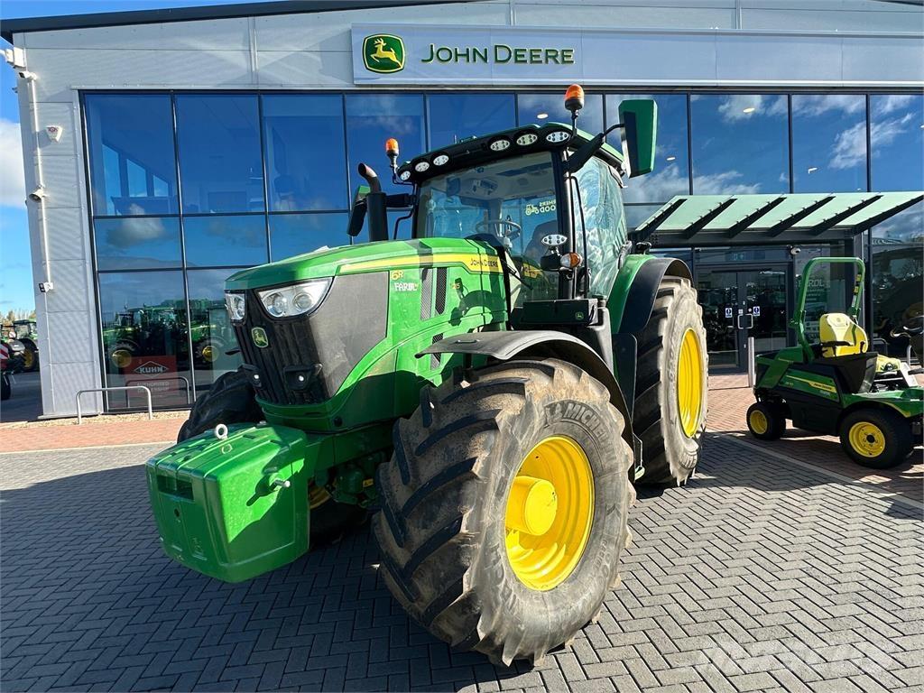 John Deere 6R 215 Traktori
