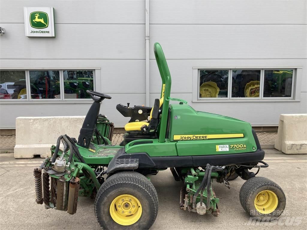 John Deere 7700A Stumjamās pļaujmašīnas