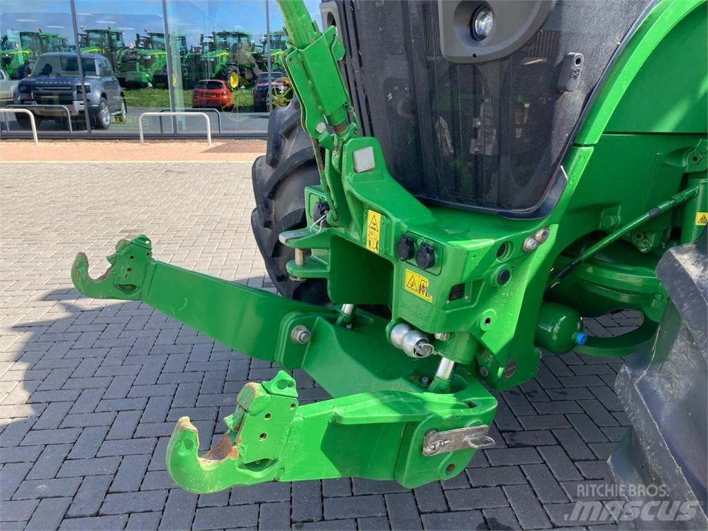 John Deere 7R 310 Traktori