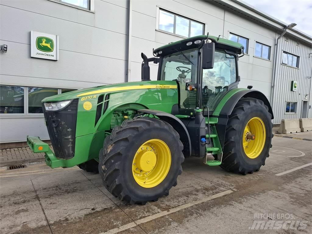John Deere 8270R Traktori