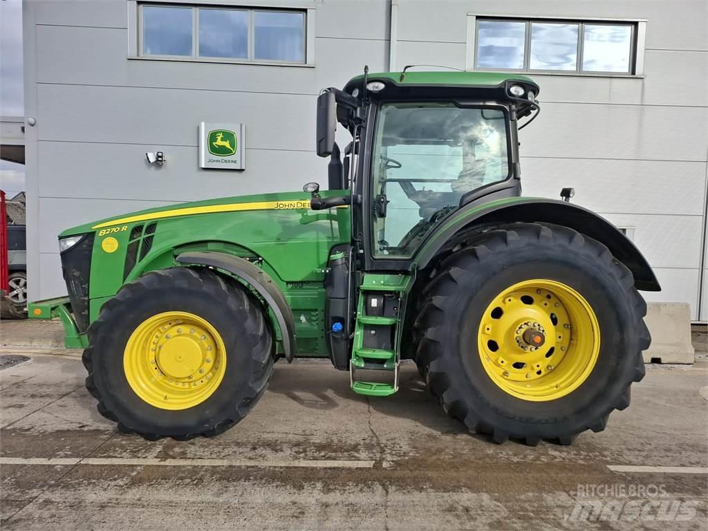 John Deere 8270R Traktori