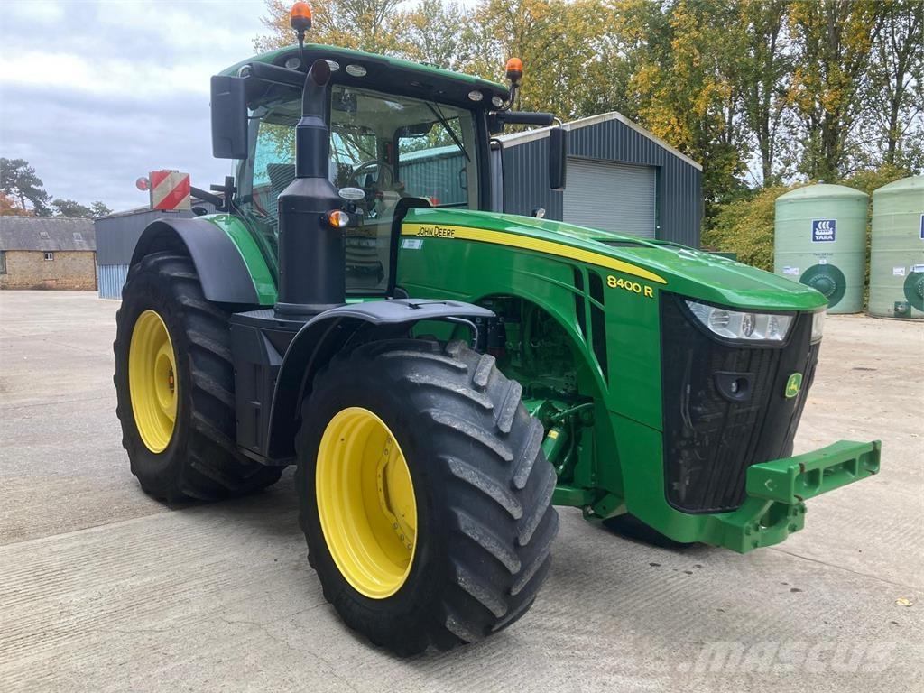 John Deere 8400R Traktori