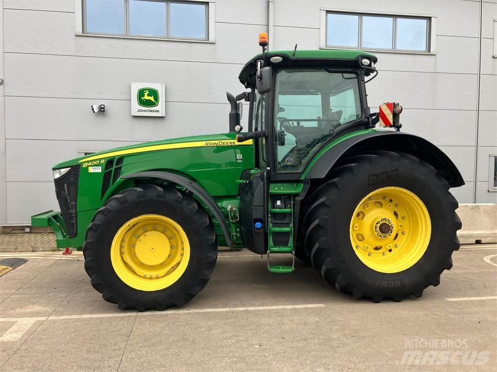 John Deere 8400R Traktori
