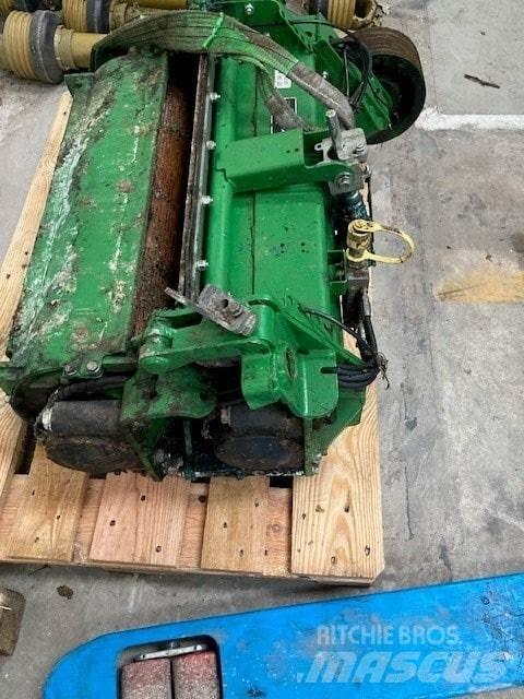 John Deere 8500i Lopbarības novācēji